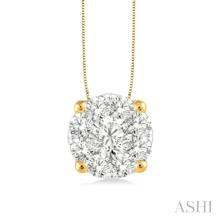 3/4 Ctw Lovebright Round Cut Diamond Pendant in 14K Yellow and White Gold with Chain