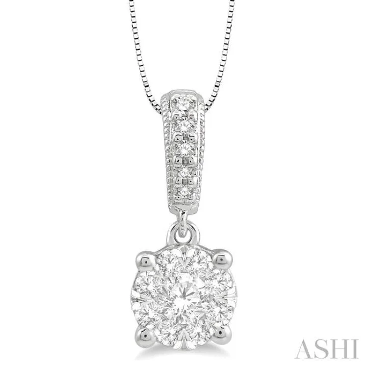 1/4 Ctw Lovebright Round Cut Diamond Pendant in 14K White Gold with Chain