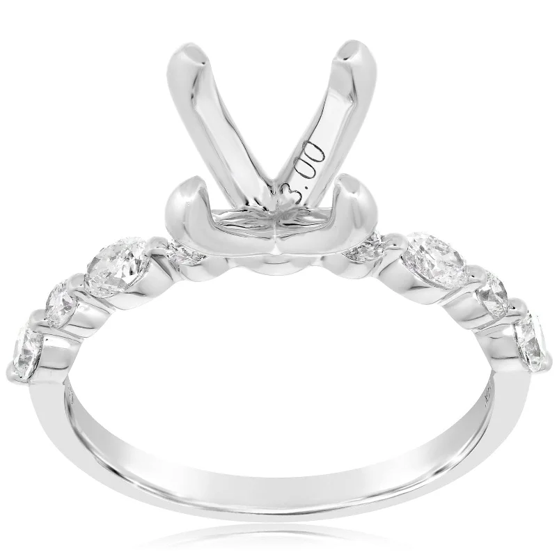 Alternating Oval & Round Diamond Setting