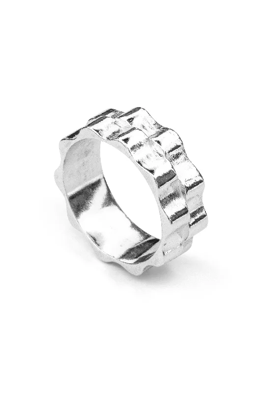 Oscillate Ring